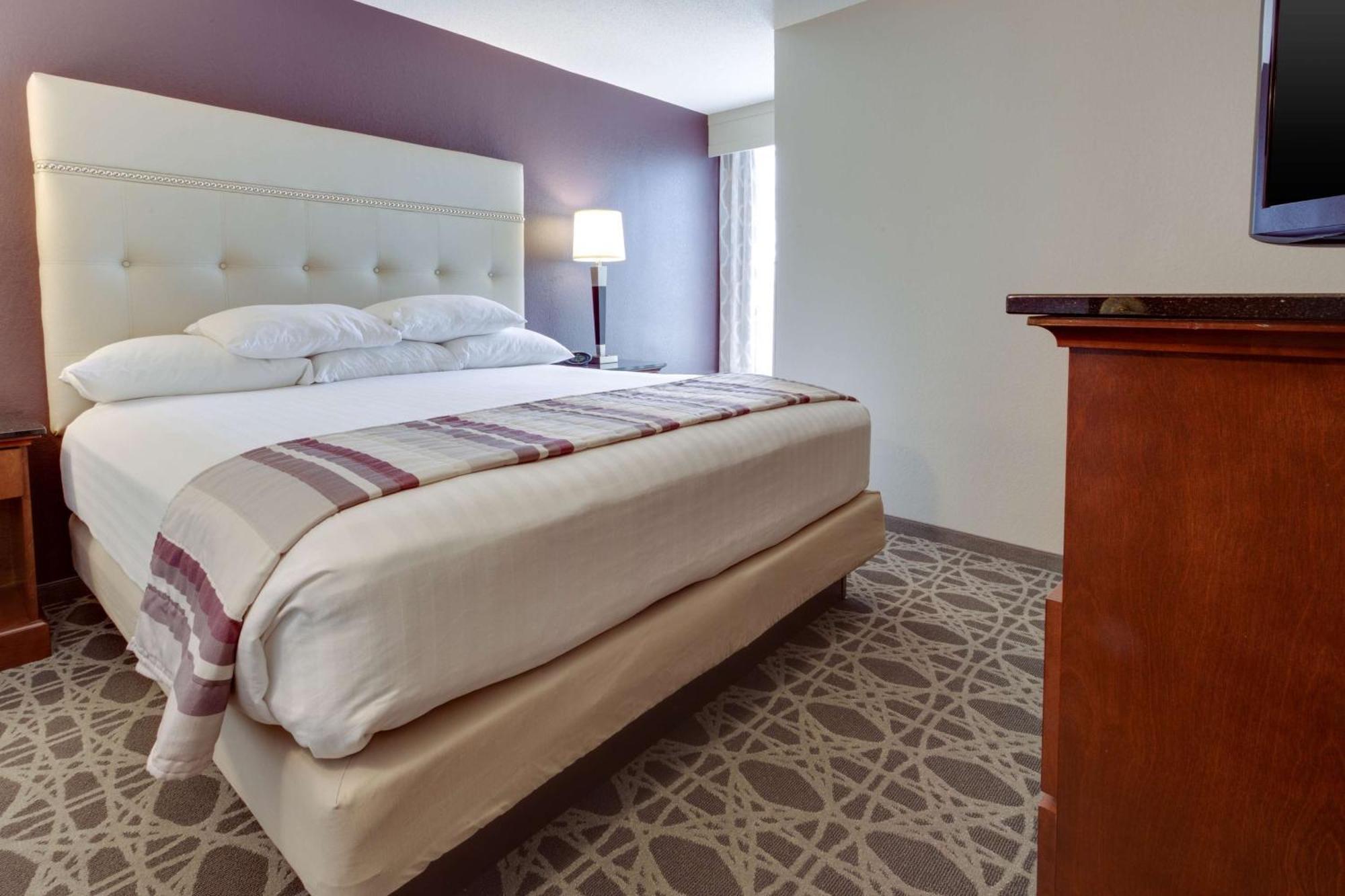 Drury Inn & Suites Overland Park Eksteriør billede